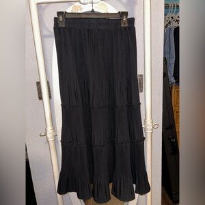 Black midi skirt